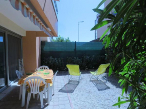 Appartement 2 pièces avec jardin à 50m de la plage - 4 couchages, parking privé, terrasse - FR-1-226B-9